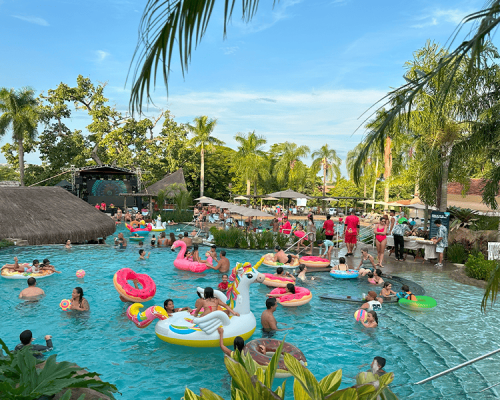 Piscina do Resort Fazenda São João, ambiente perfeito para as férias de verão